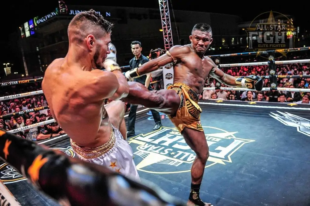 buakaw-banchamek-k1-all-star-fight-kombatnet-1024x683