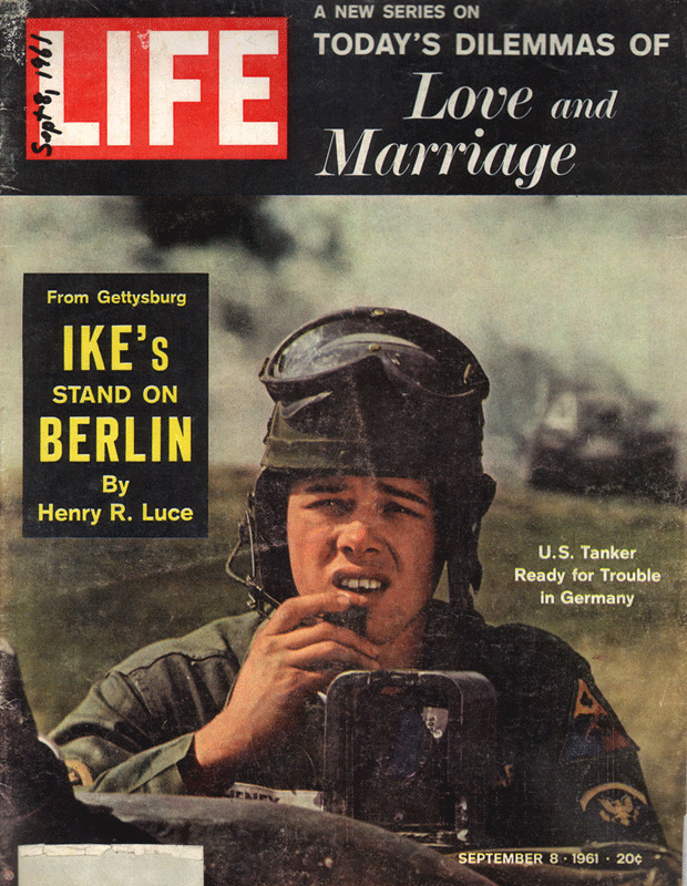 Copertina Life magazine Muhammad Ali Flip Schulke fotografie piscina 1961 - Kombatnet Blog