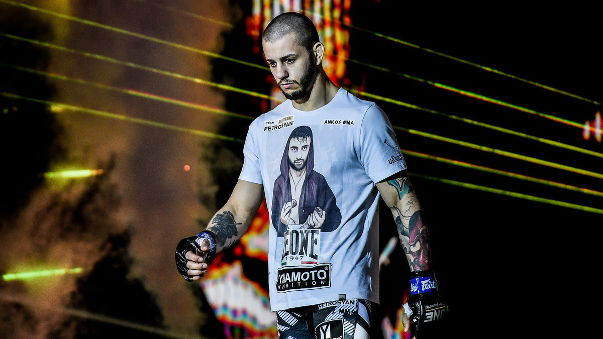 Iuri Lapicus, fighter di MMA, morto in seguito ad un incidente stradale