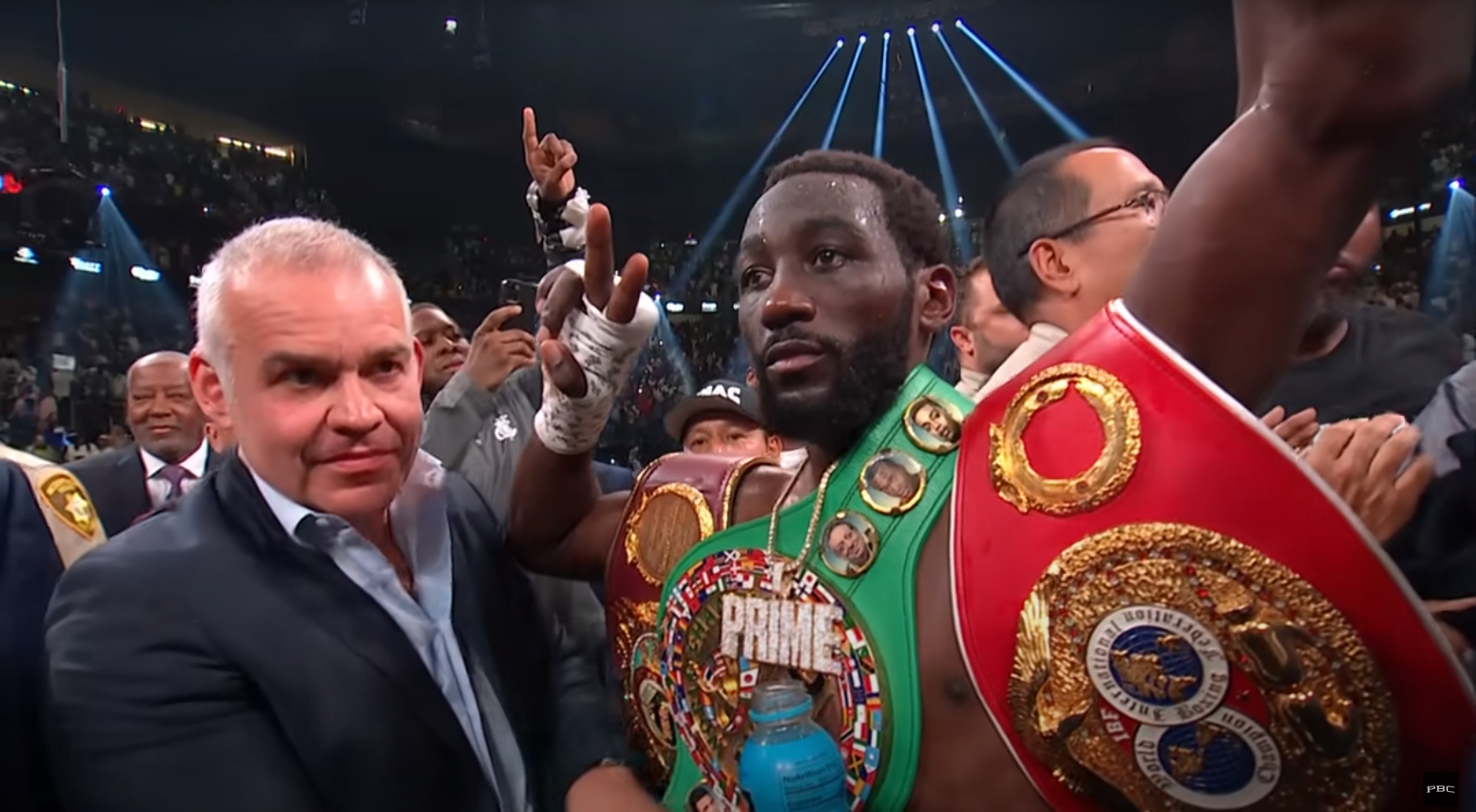 Terence Crawford batte per KO Errol Spence Jr. e diventa campione indiscusso dei pesi welter