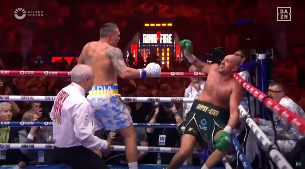 Tyson Fury crolla sulle corde e rischia il TKO - Kombatnet