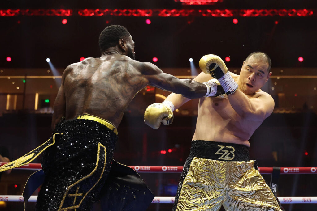 Il destro di Deontay Wilder contro Zhang - Kombatnet