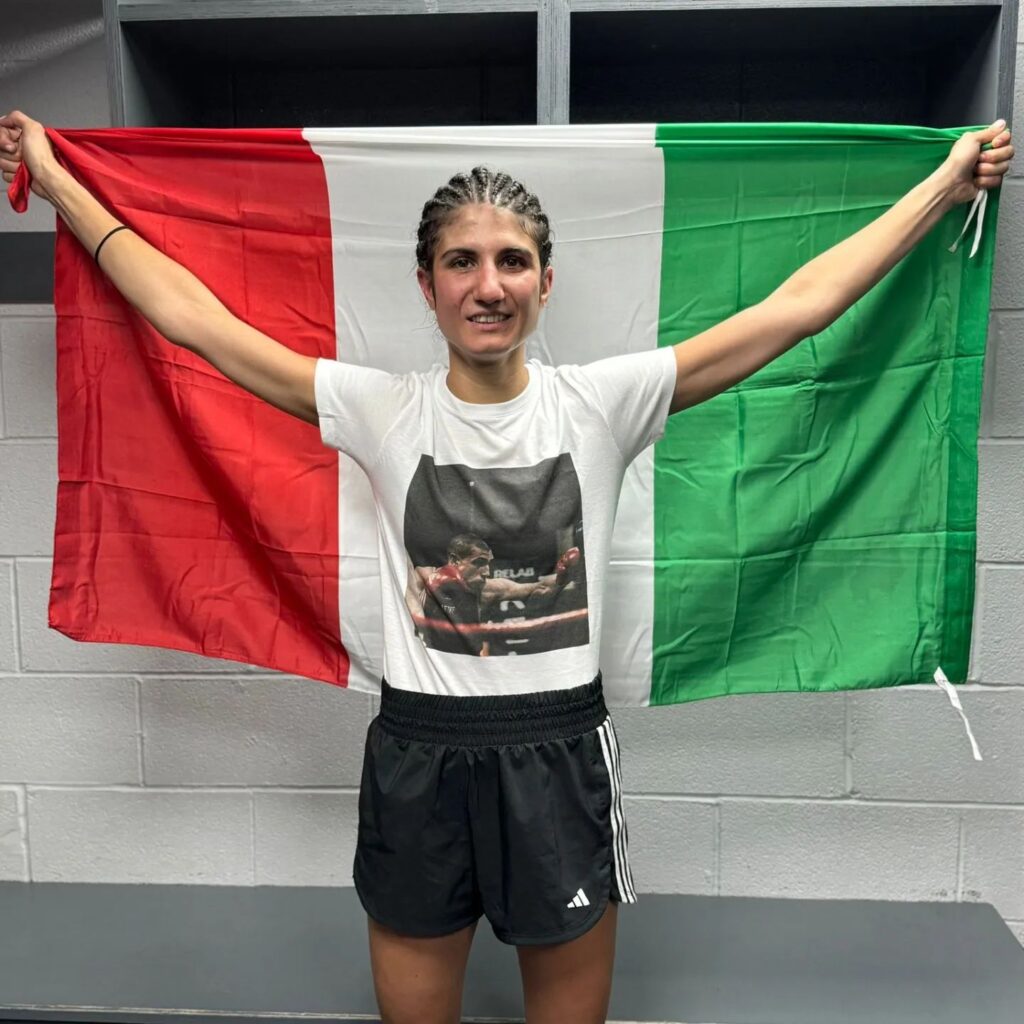 Sara Bitto porta in alto la bandiera italiana al BKFC di Coventry - Kombatnet