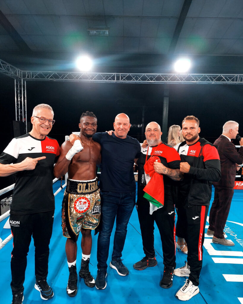 Etinosa Oliha vittorioso sul ring - Kombatnet