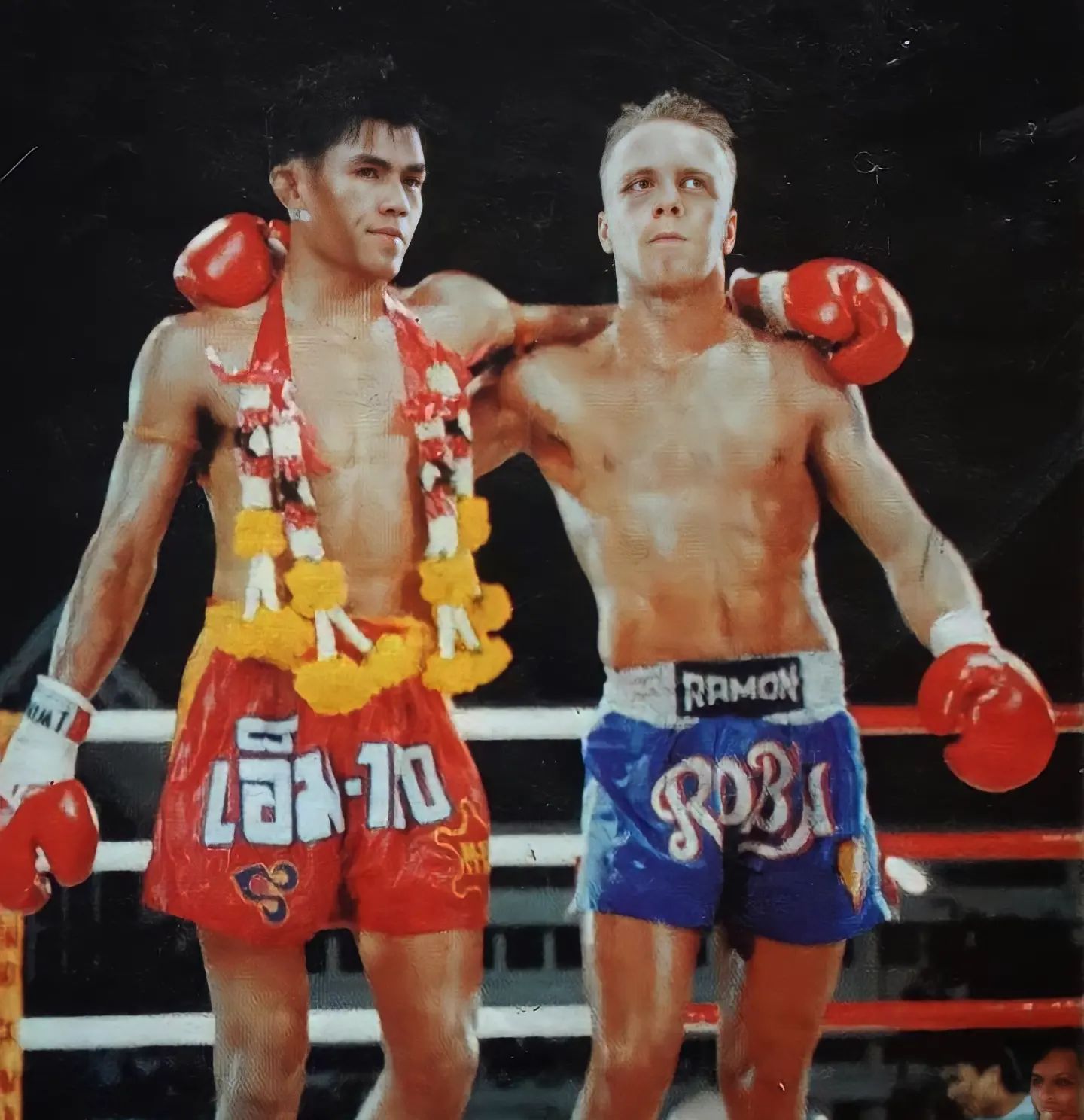 Ramon Dekkers e Jaroetnhong Kiatbanchong - Kombatnet