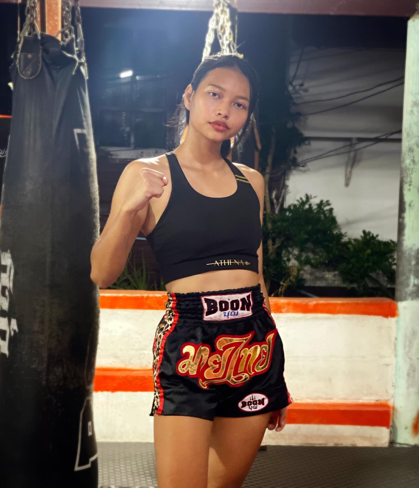 Anna Supergirl Jaroonsak posing - Kombatnet